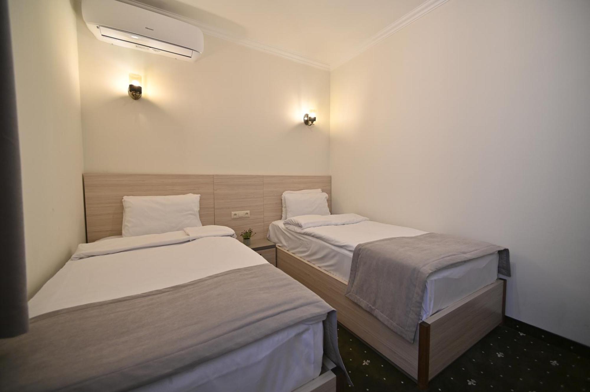 Colette Hotel Jerevan Exteriör bild