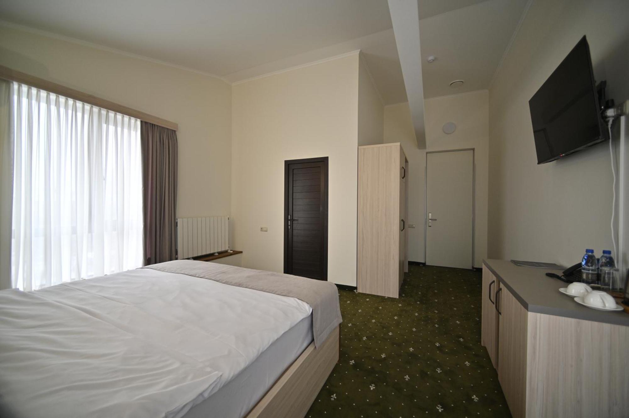 Colette Hotel Jerevan Exteriör bild